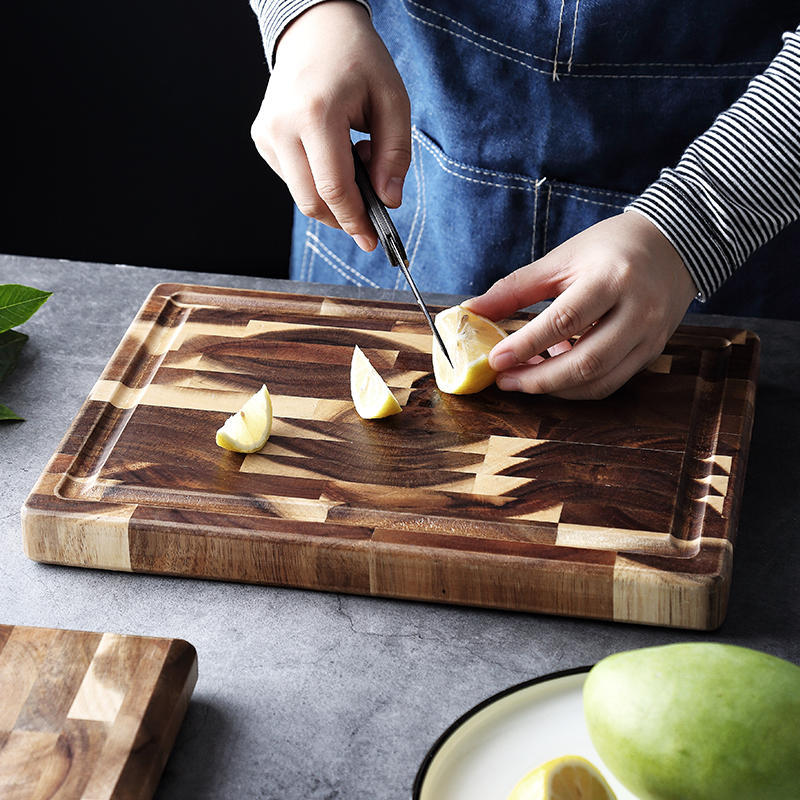 Grande planche à découper en bois massif