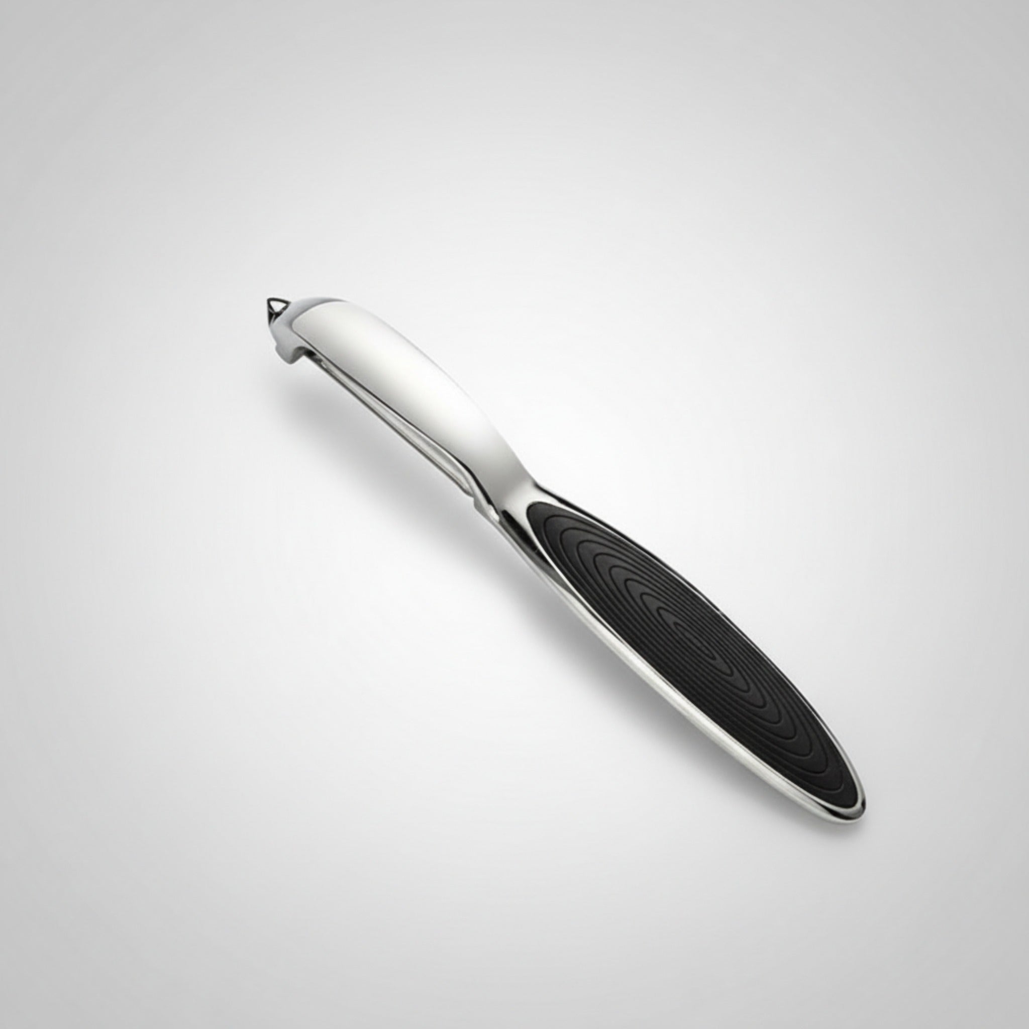 Économe en inox tranchant