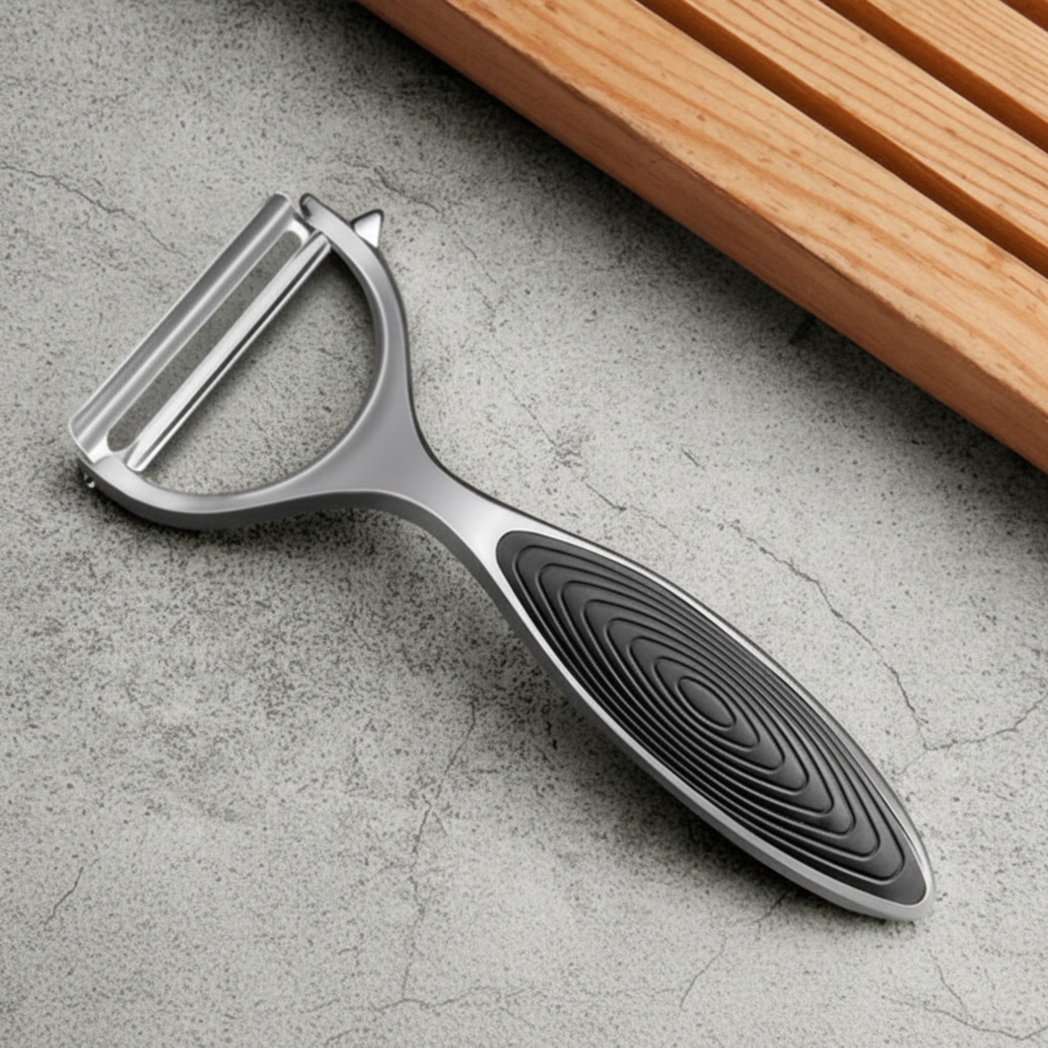 Économe en inox tranchant